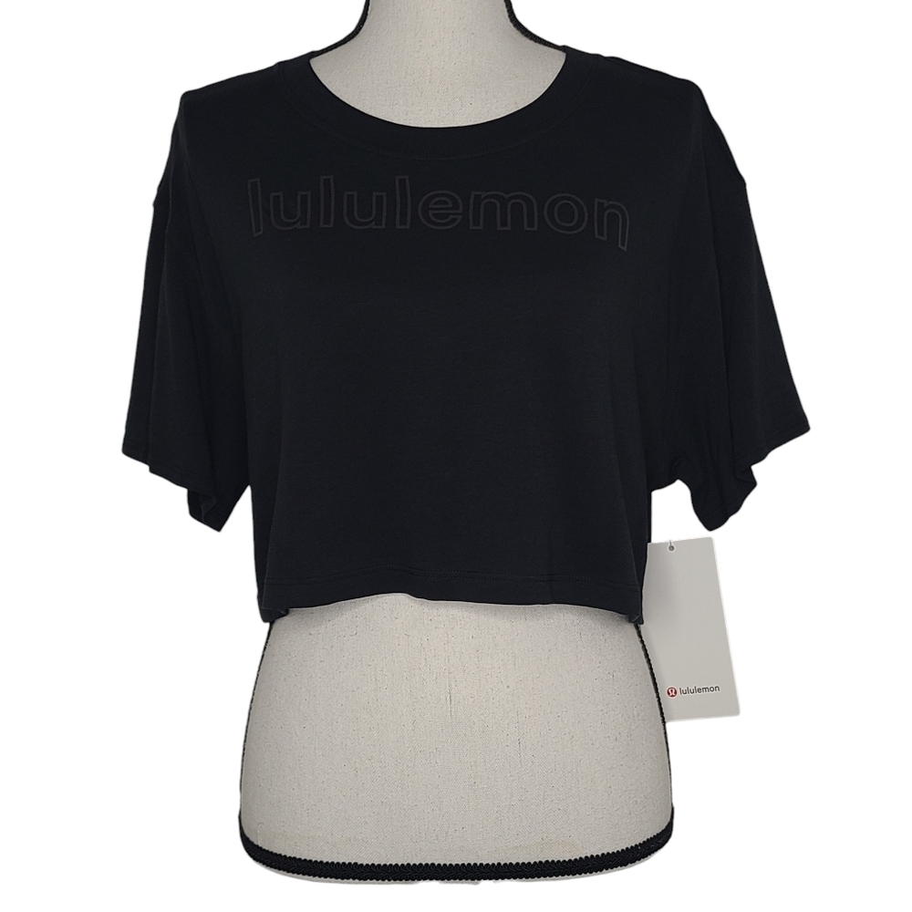 Lululemon All Yours Crop Tee *Graphic Black W3EPDS Size 8 NWT
